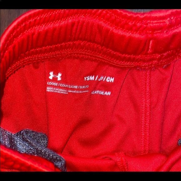 Boys Under Armour Shorts  - Picture 3 of 4